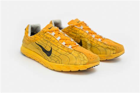 Nike mayfly wrestling